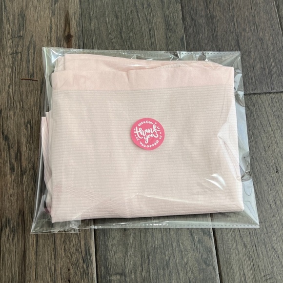 Lululemon Swiftly Tech Short Sleeve Shirt 2.0 Strawberry Milkshake - Picture 9 of 9